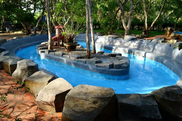 A hot spring for feet-- completely empty. 